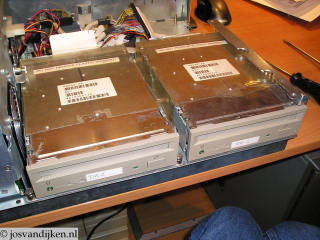 CD-ROM Players RRD42-AA