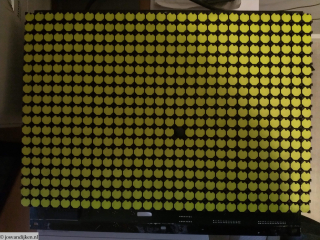 Alle pixels aan. Dode pixel door gefaalde diode (inmiddels gerepareerd)